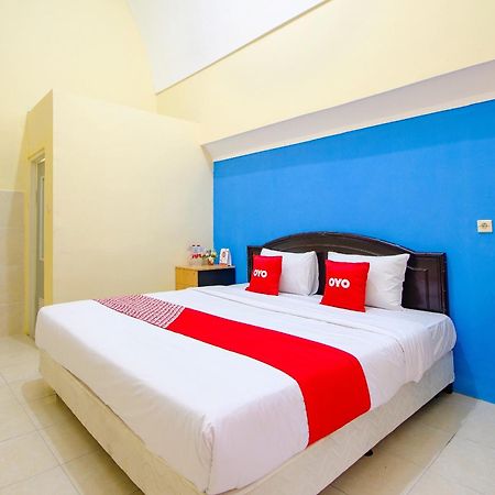 Oyo Life 1643 Grand Monica Otel Maguwo Dış mekan fotoğraf