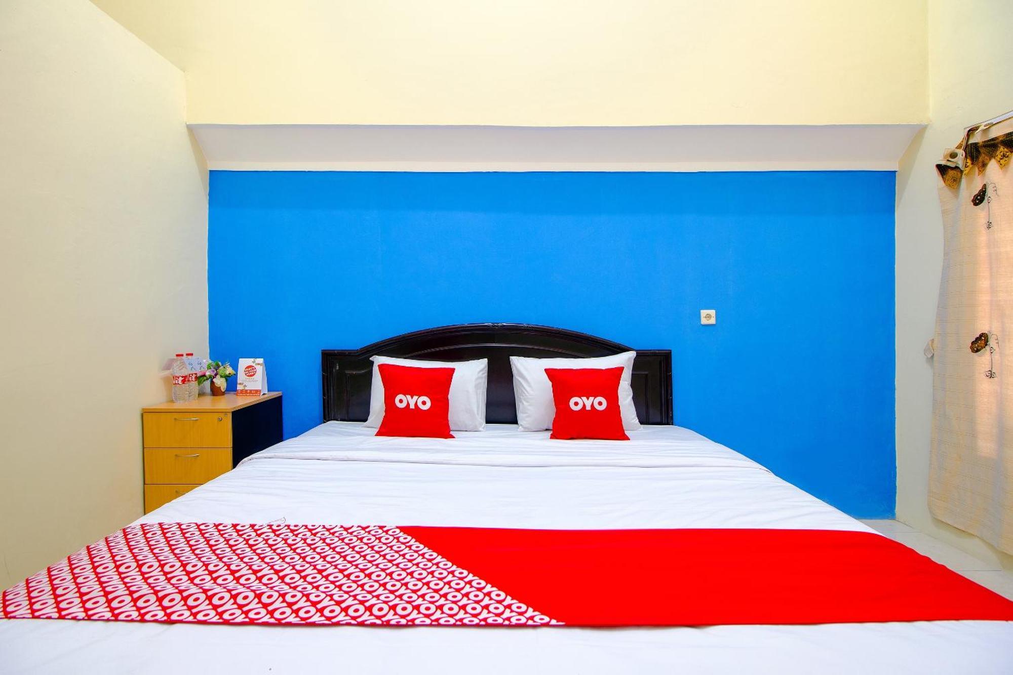 Oyo Life 1643 Grand Monica Otel Maguwo Dış mekan fotoğraf