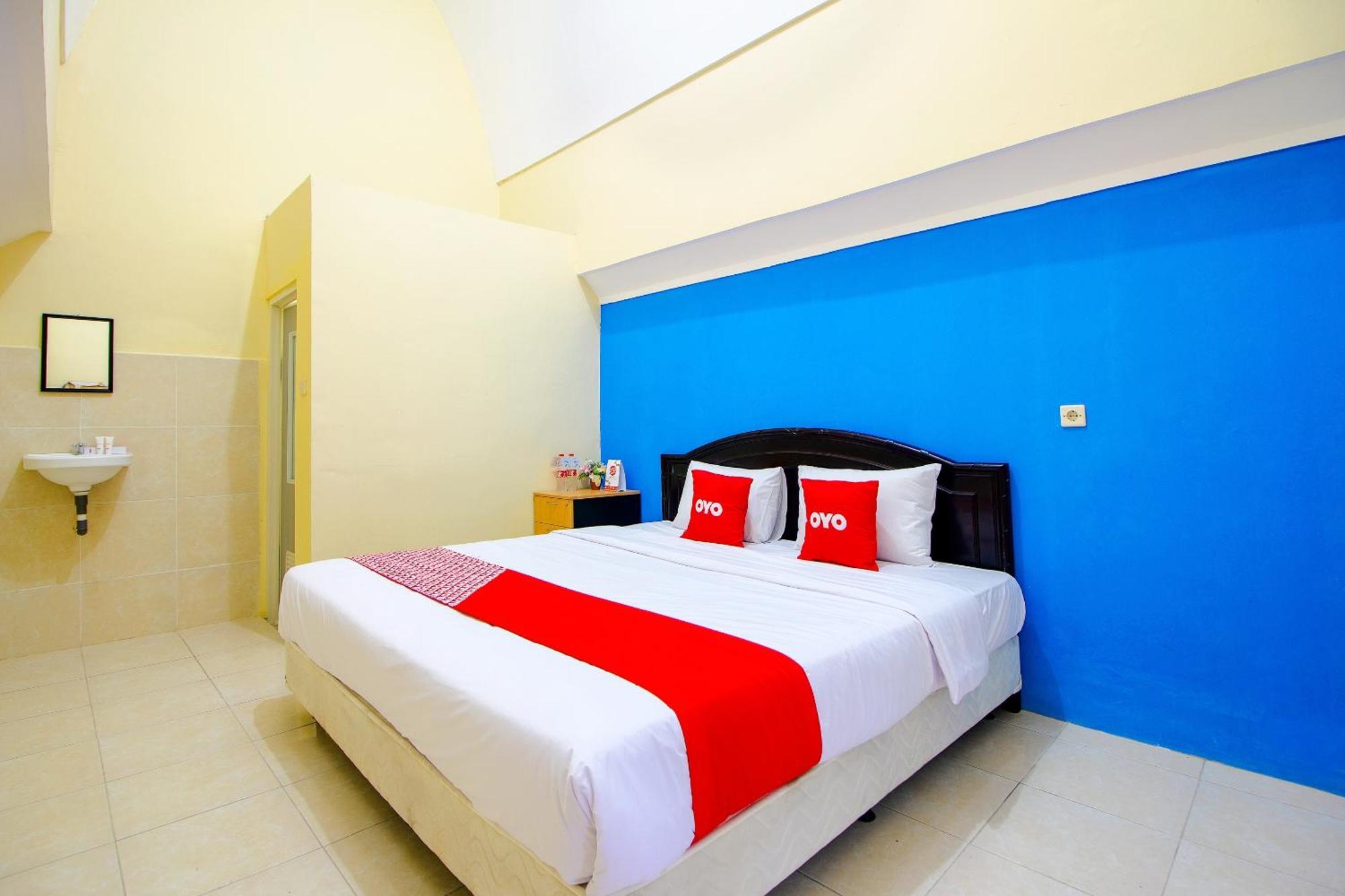 Oyo Life 1643 Grand Monica Otel Maguwo Dış mekan fotoğraf