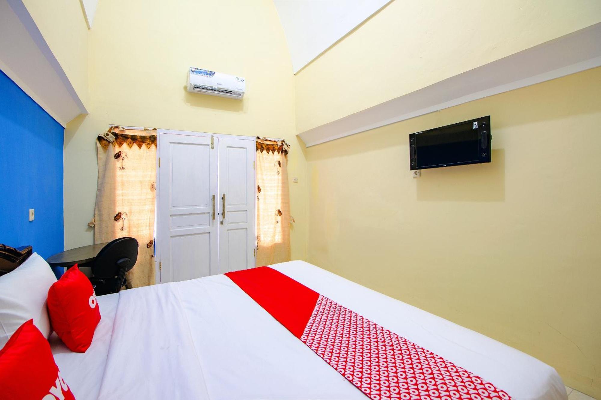Oyo Life 1643 Grand Monica Otel Maguwo Dış mekan fotoğraf