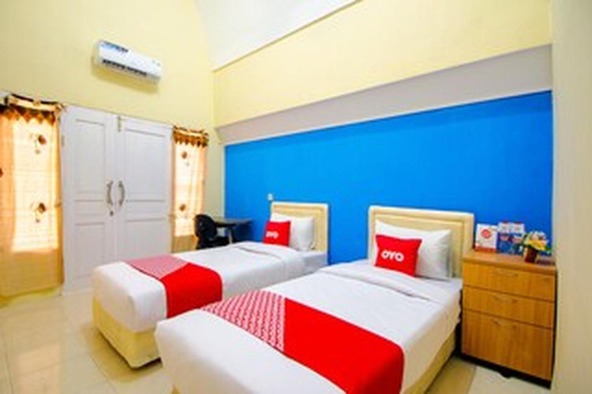 Oyo Life 1643 Grand Monica Otel Maguwo Dış mekan fotoğraf